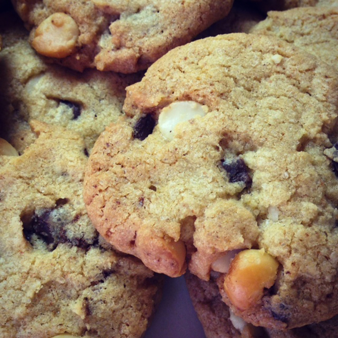 Cookies fondants au chocolats noir et noix de macadamia