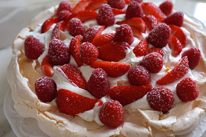 Pavlova aux fruits rouges 